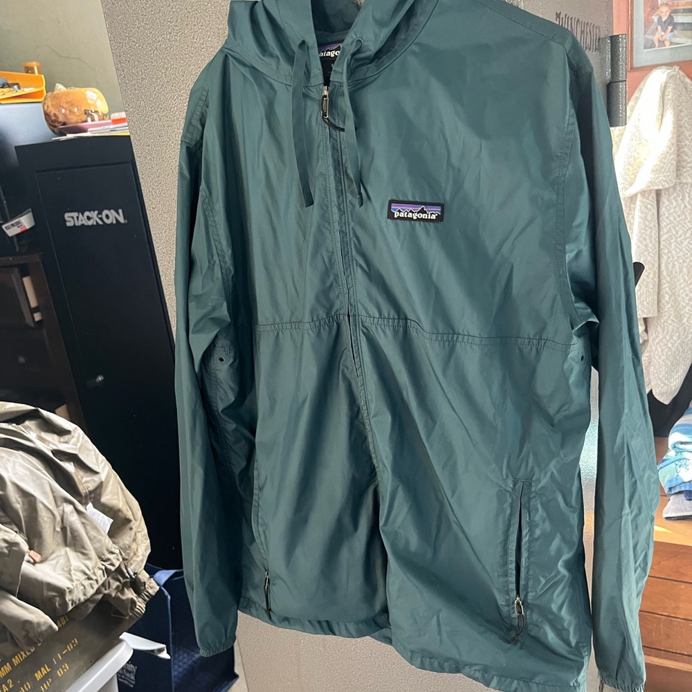 Patagonia Men's Teal Windbreaker